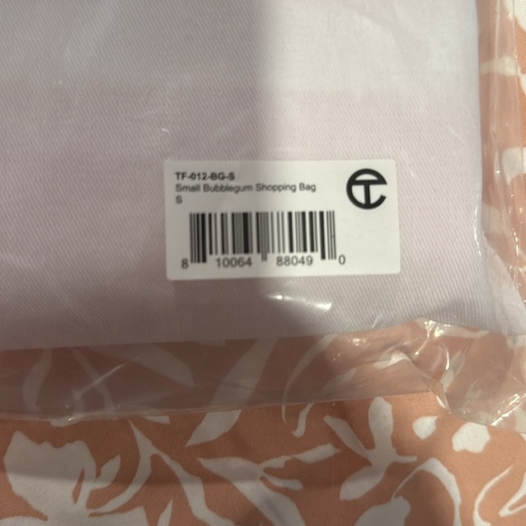 Small Telfar Bag- Bubble Gum color, brand new with dust bag - Picture 4 of 8